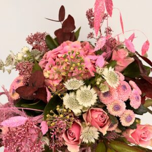 Rosa Blütentraum - kompakter Strauß