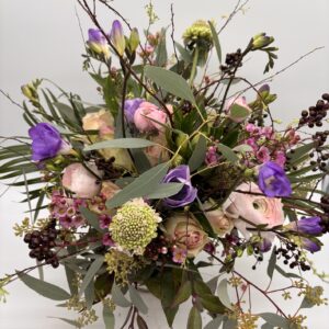 Frühlingsstrauß in Pastelltönen