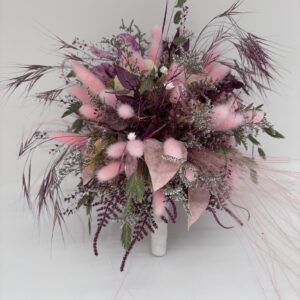 Kleines Trockenblumen-Unikat in Rosé